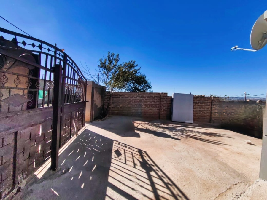 3 Bedroom Property for Sale in Ikageng North West